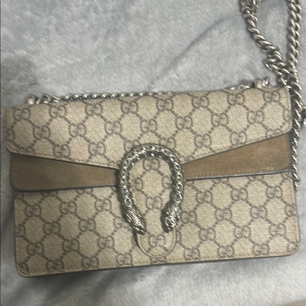 Gucci Tan Shoulder Bag with Signature Hardware